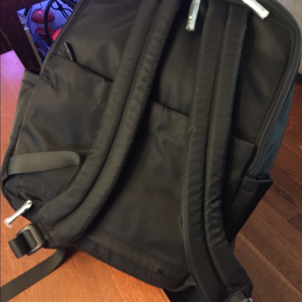 On The Go Backpack - Picture 2 of 4